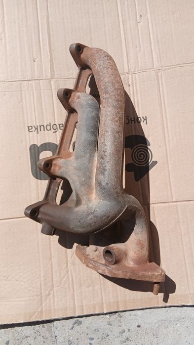 Випускний колектор Пасат б5. 1.6 AHL