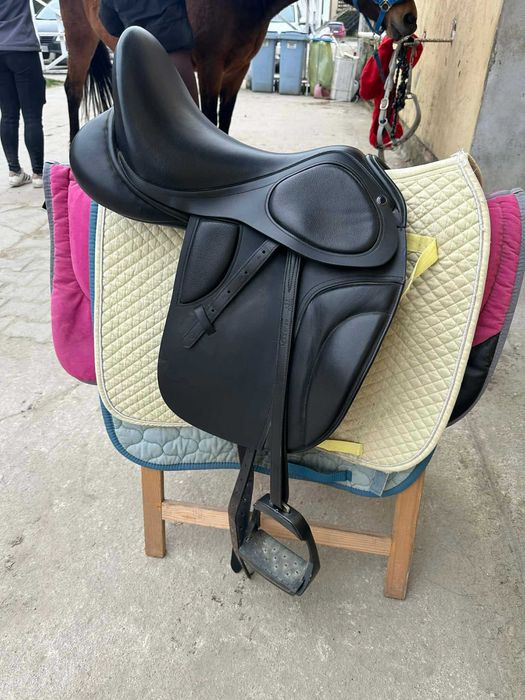 Siodło ujeżdżeniowe