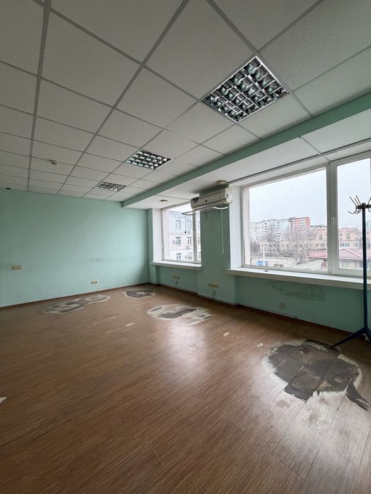 Здам офіс в р-ні Казбет, 127м2, 3й поверх