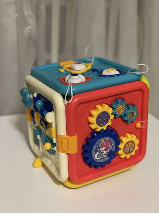 Бізі Куб іграшки дитячі