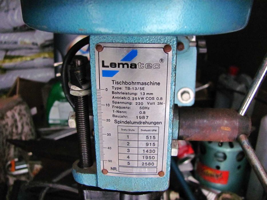 Sprzedam - Starodawna używana wiertarka stołowa zasilanie na 230V