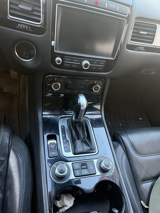 VW touareg 3.0 tdi 262cv