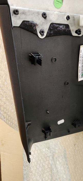 Стійки Туарег NF FL