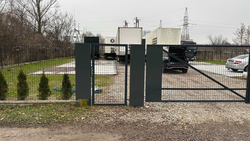 Miejsce Parkingowe, Osobowe Dostawcze Bus Kamper Garaz Leszczyńska