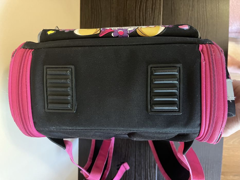 Портфель для школи