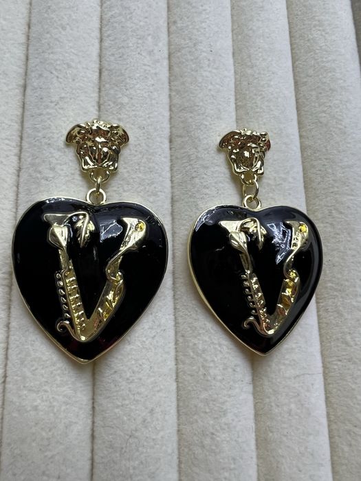 Nowe luksusowe kolczyki w kształcie serca