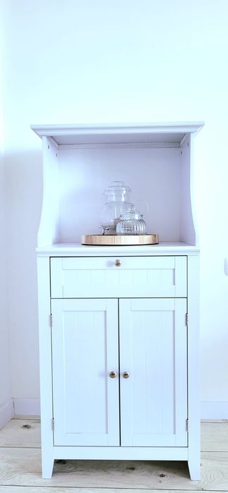 Biała szafka/komoda