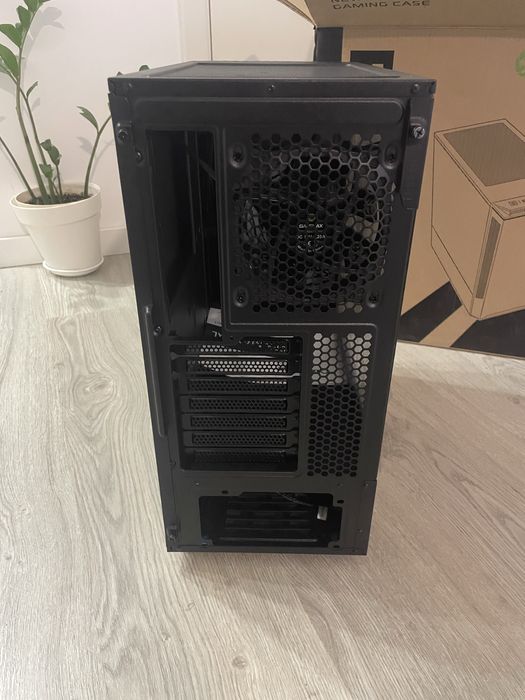 Caixa Atx Gamemax Paladin