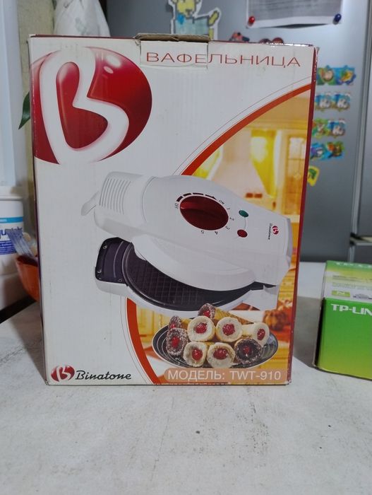 Вафельница электрическая
