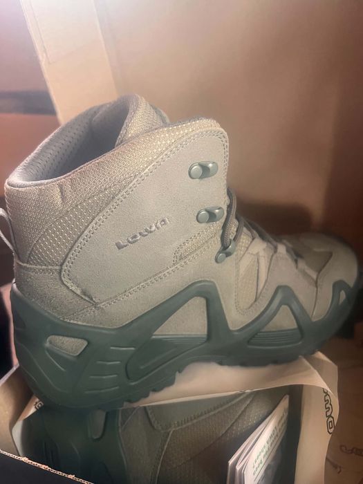 Nowe buty Zephyr MID TF rozm. 44