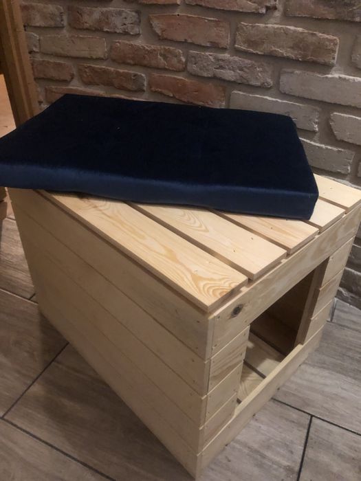 Skrzynia na kuwetę z poduszką ,domek dla kota , legowisko