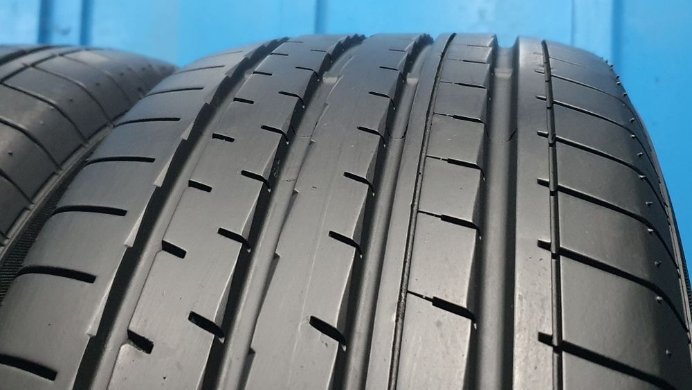 235/60 R18 Markowe opony letnie Yokohama  - bez napraw  - Rok 2022