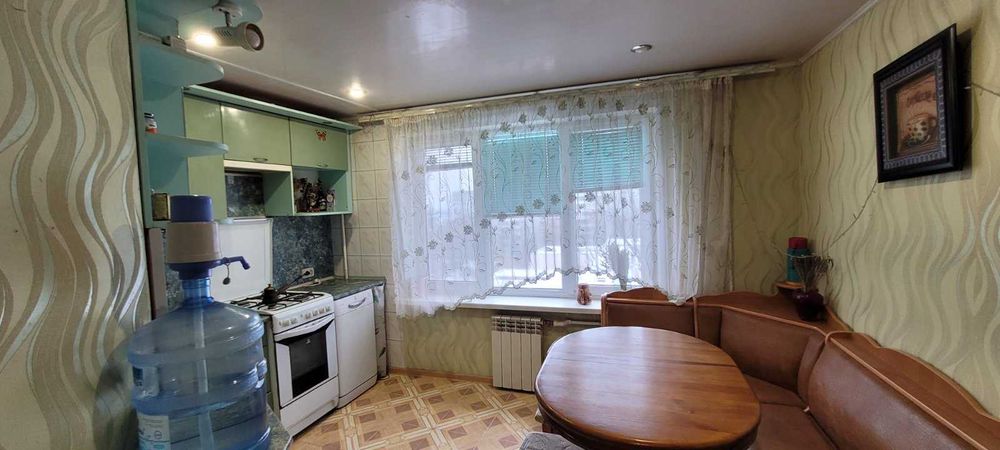 Гарна 2х на 6 поверсі, р-н Амстору.