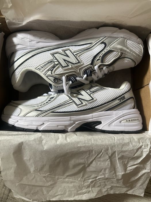 кросівки new balance 740