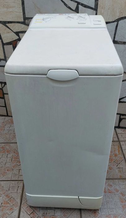Máquina Lavar Roupa THOMSON (velhinha mas a trabalhar)