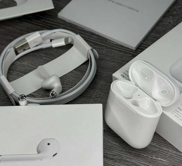 Навушники Apple AirPods 2 gen MagSafe стан нових