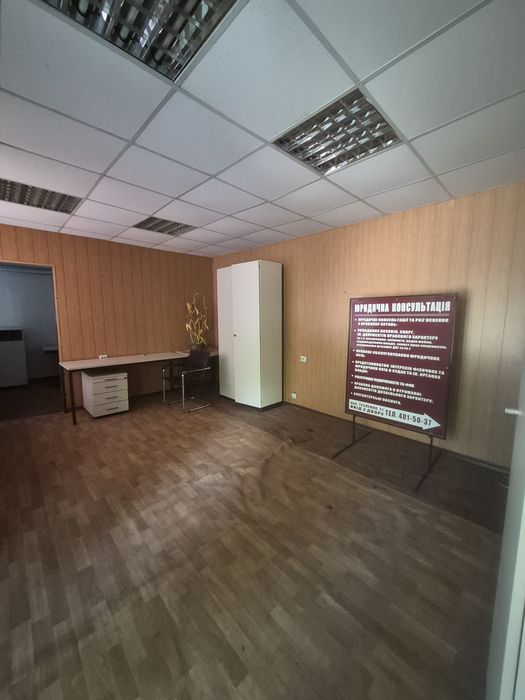Продам нежитлове приміщення/ вул.Тесленка/ В.Великого / Артём