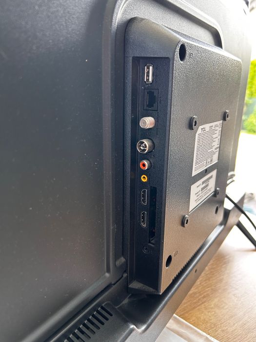Sprzedam TV marki TCL 32 cale