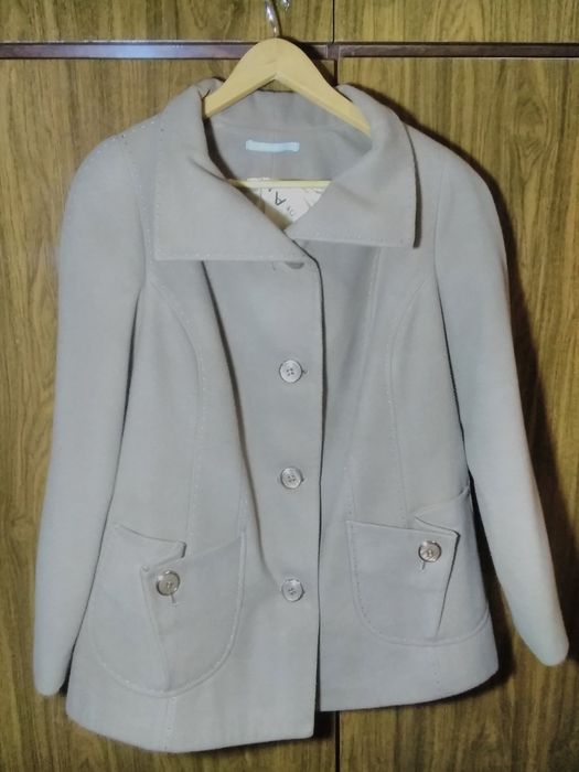 Женское полупальто.  Размер 56