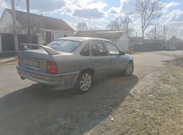 Продам Опель вектра а 2.0