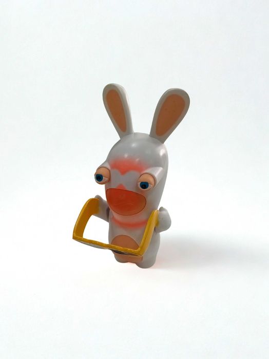 Boneco dos rabbids do Burger King