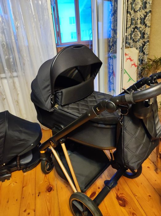 Продам візочок 2в1 Roan Ivi 2.0 Куплений в 25 році