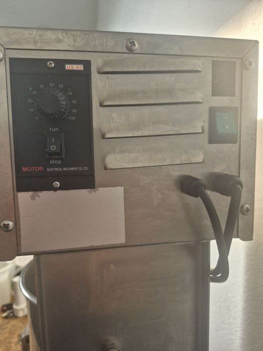 ektryczna  nadziewarka  do kiełbas 10L COOKPRO