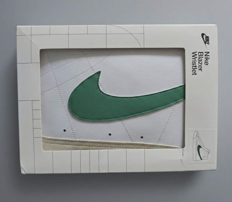 Portfel Nike blezer wristlet
