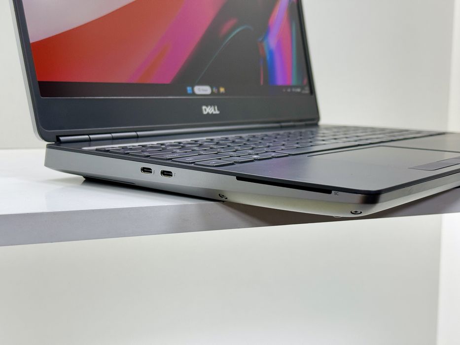 Професійний Dell Precision 7560 | Core i5-11500H | 16Gb RAM 256Gb SSD