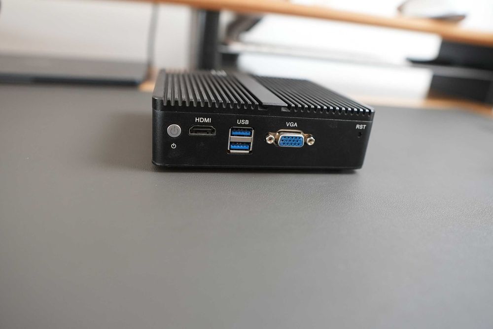 Router Pfsense J4125 2.5gbe + SSD + RAM64585667776131122