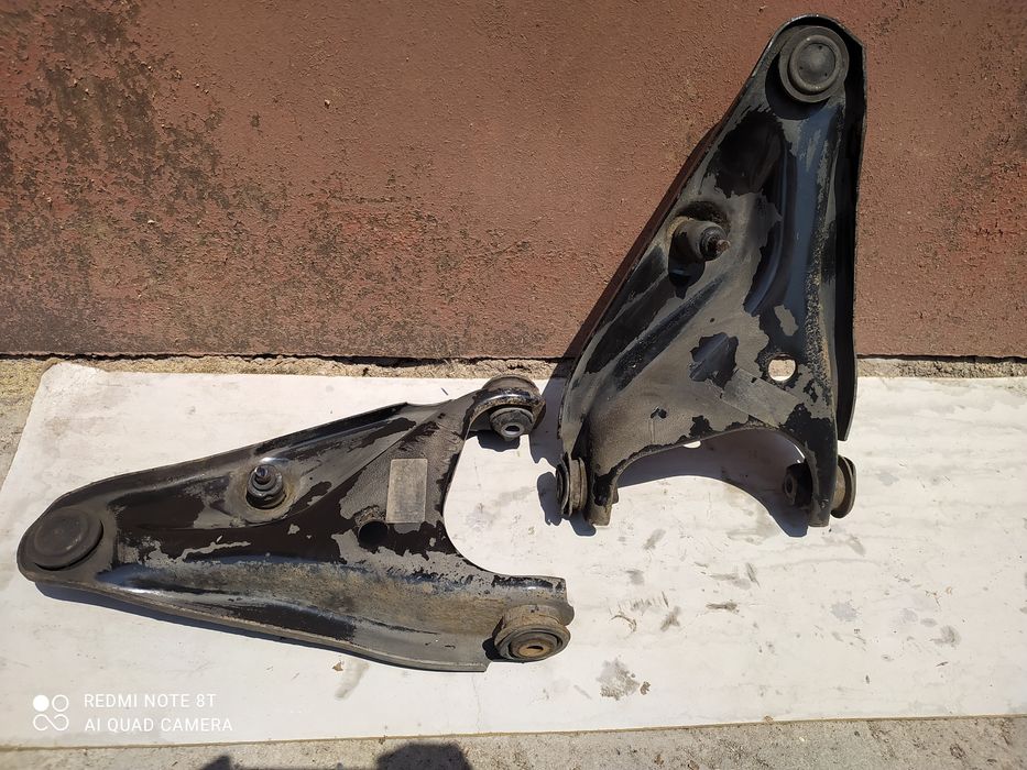 Рычаги передние Renault Dacia