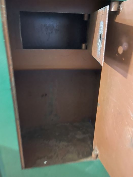 Сейф на два отдиления