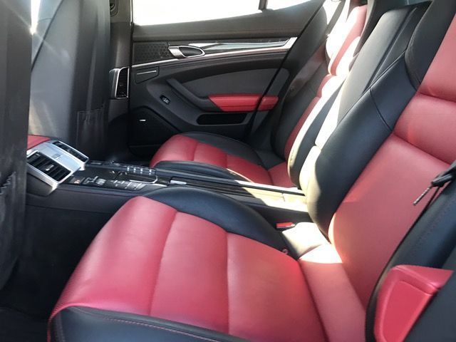 Porsche Panamera Turbo PDK
