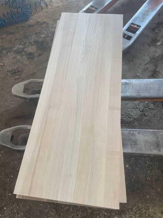 Панелі з масиву дуба, меблевий щит, деревʼяні підвіконня фасади полиці