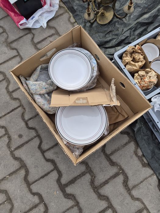 Porcelit Pruszków talerze różne.