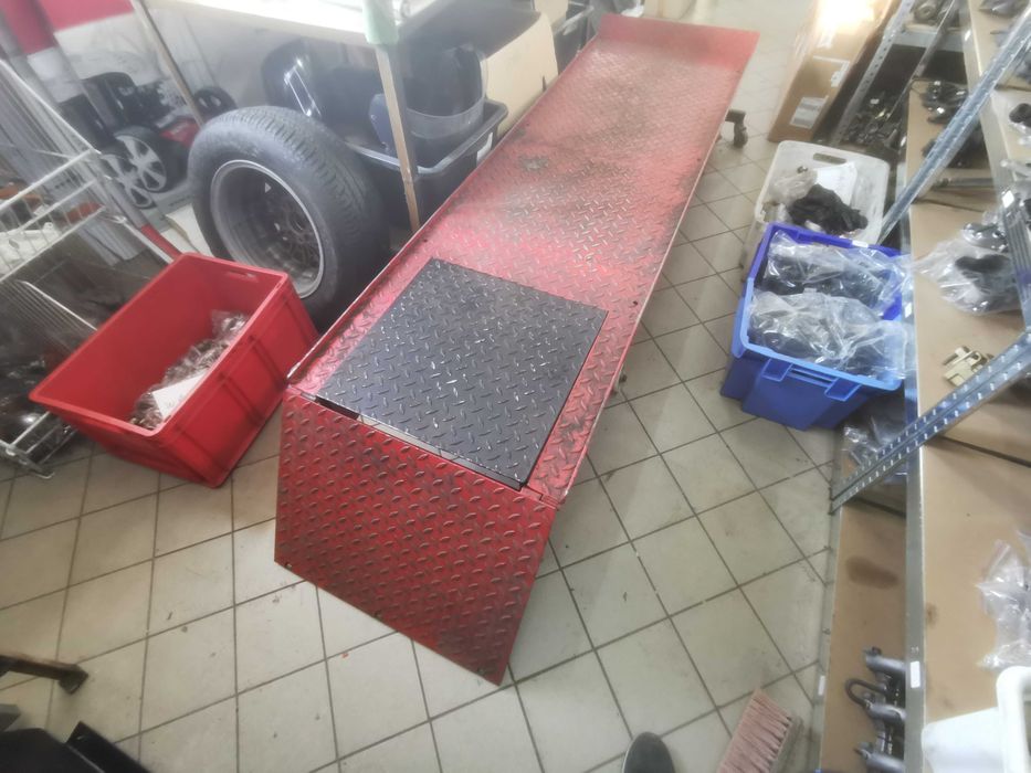 Podnośnik Motocyklowy Warsztatowy Hydrauliczny Nożycowy Rampa Najazd