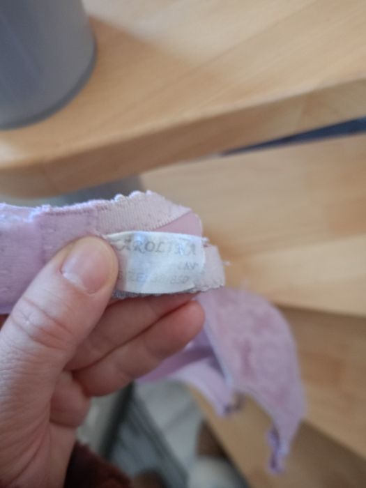 Biustonosz usztywniany liliowy fiszbiny koronka 85D