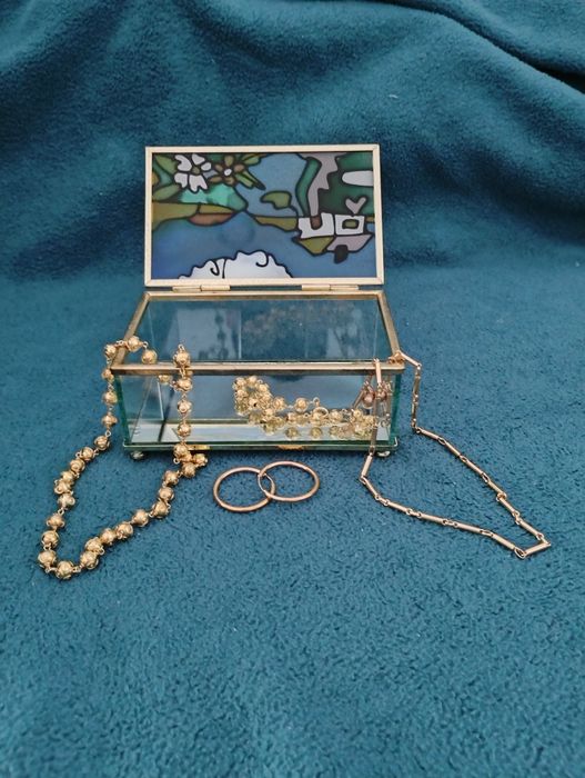 Guarda-jóias em vidro