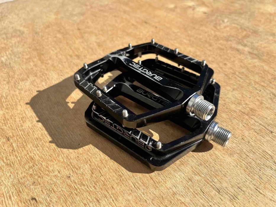 Педалі: BURGTEC Penthouse Flat MK5 Pedals