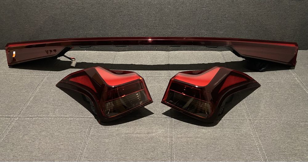 Задние фонари Lexus UX 2018+ Оригинал Ліхтар Стоп