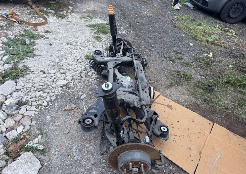 Most tylny, zawieszenie belka Challenger