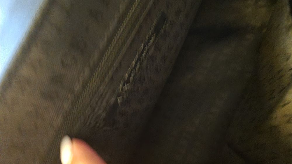 Mala original da Armani