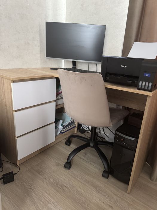 Письмовий стіл для дому/офісу