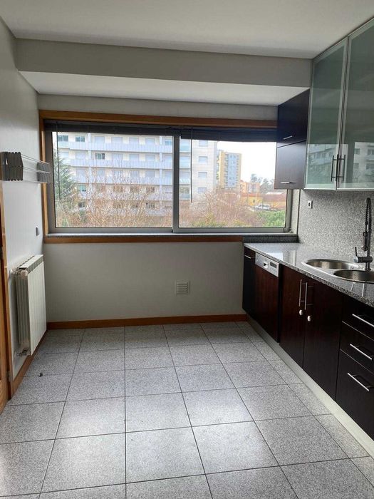 Apartamento T3 para Arrendar - Fraião