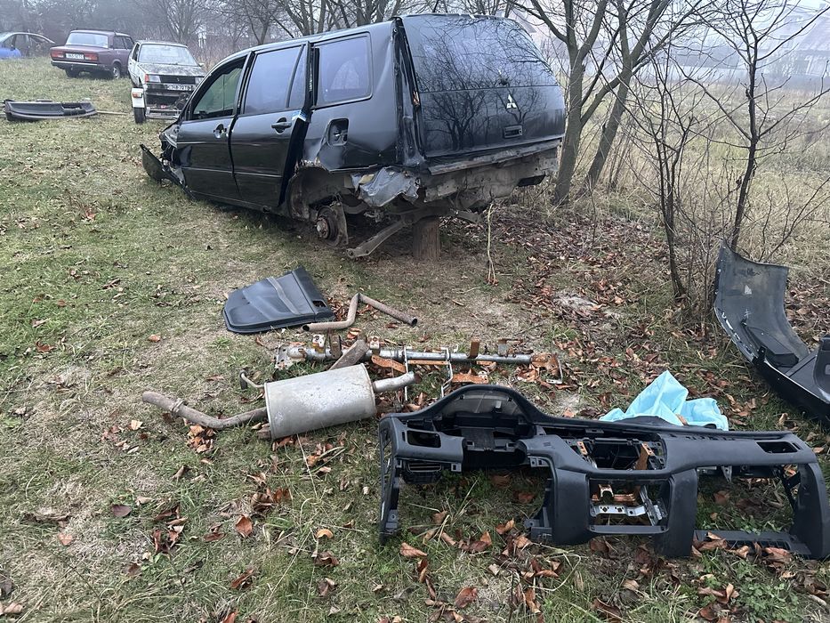 Міцубіші Лансер 9 бензин 1.6 Mitsubishi Lancer