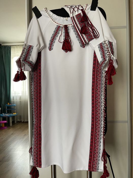 Вишите плаття