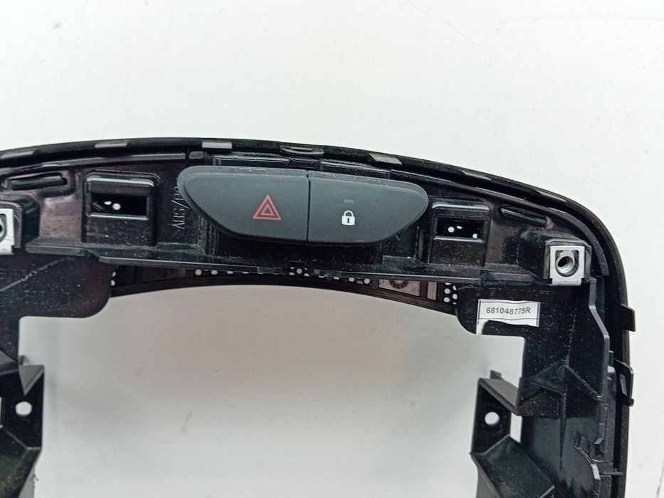 Botão / interruptor 4 piscas PEUGEOT 208