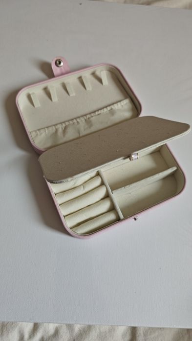 Pudełko na biżuterię różowe