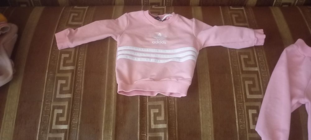 Костюм Adidas  на дівчинку