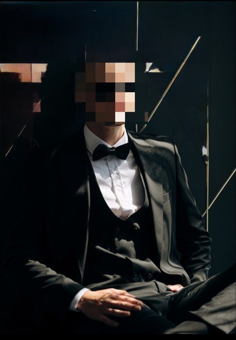 Класичний чорний костюм трійка від українського бренду  YARMICH